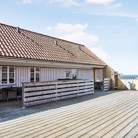 Casa de Férias With Pool On Bornholm Gudhjem