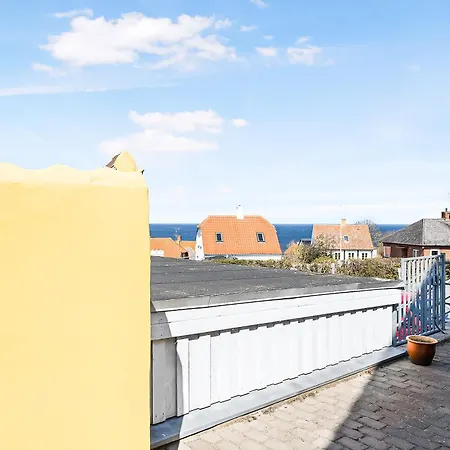 With Pool On Bornholm Dom wakacyjny *